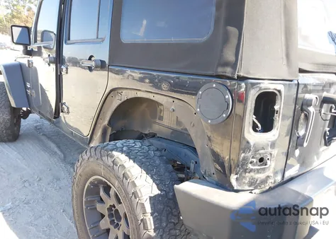 2008 Jeep Wrangler Unlimited Sahara z USA, uszkodzony, nr VIN 1J4GA59138L505040